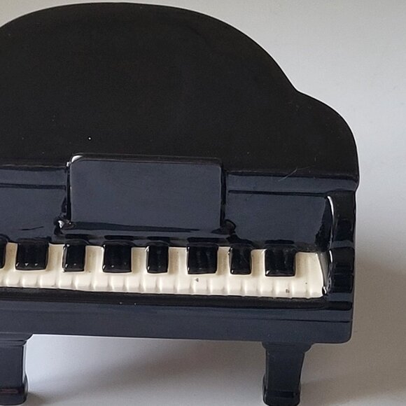 VINTAGE BETTY BOOP PIANO PLAYING MUSIC BOX 1983 - Picture 7 of 10